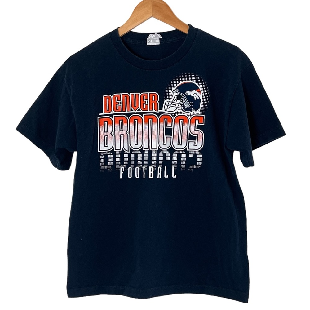 Denver Broncos | Like new Football navy tee shirt size extra large